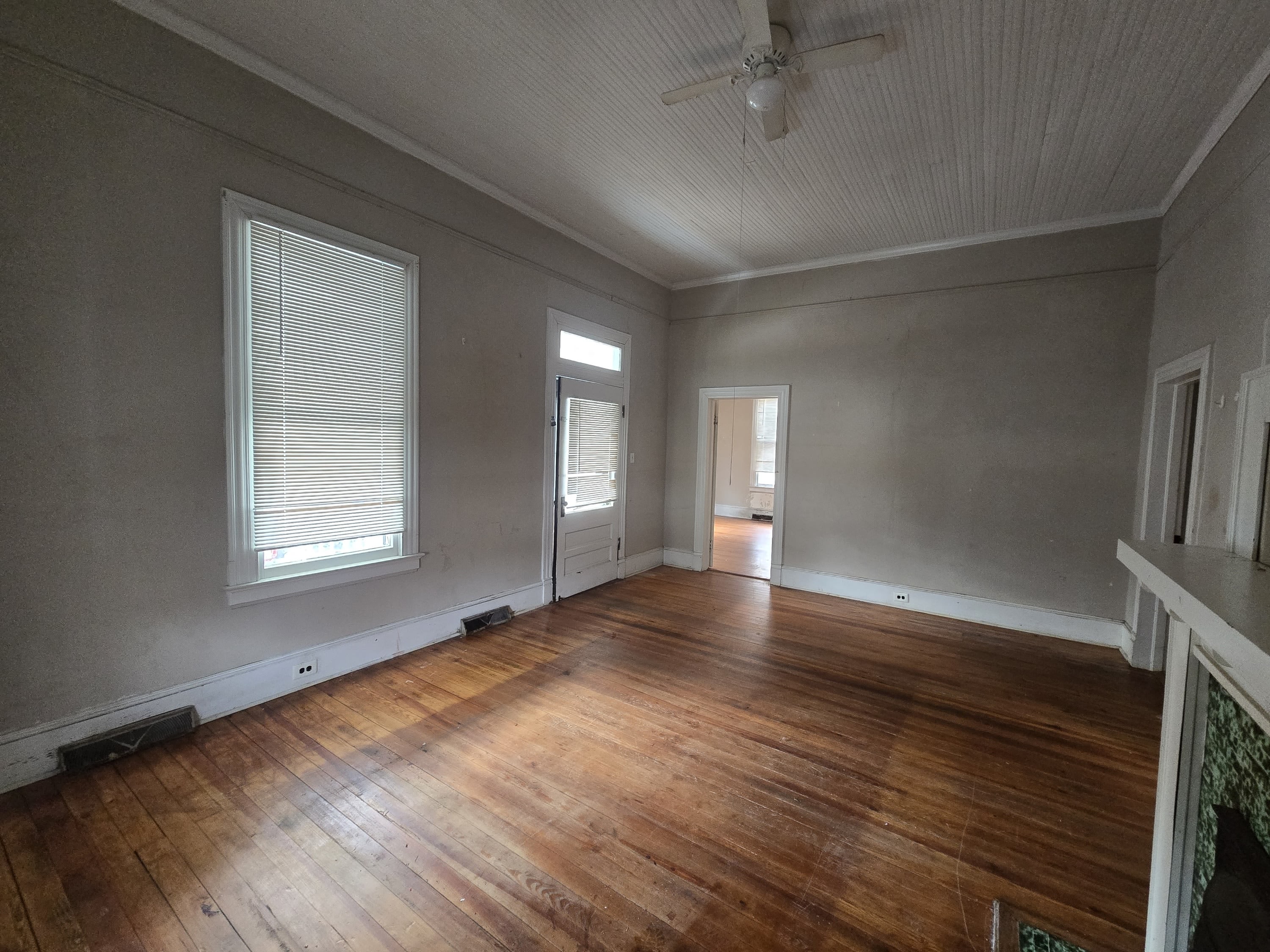 212 East Capitola Avenue – photo 3