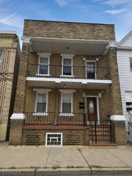 15 Farnham Ave – photo 1