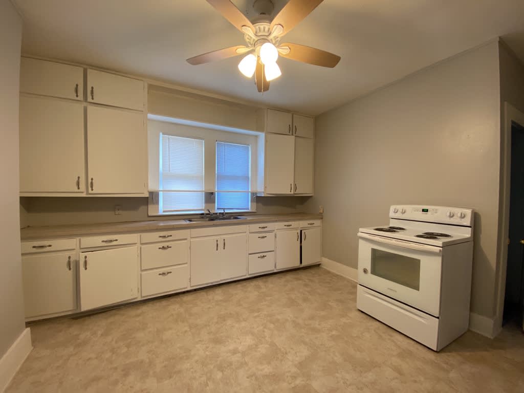 405 S Washington Avenue – photo 5