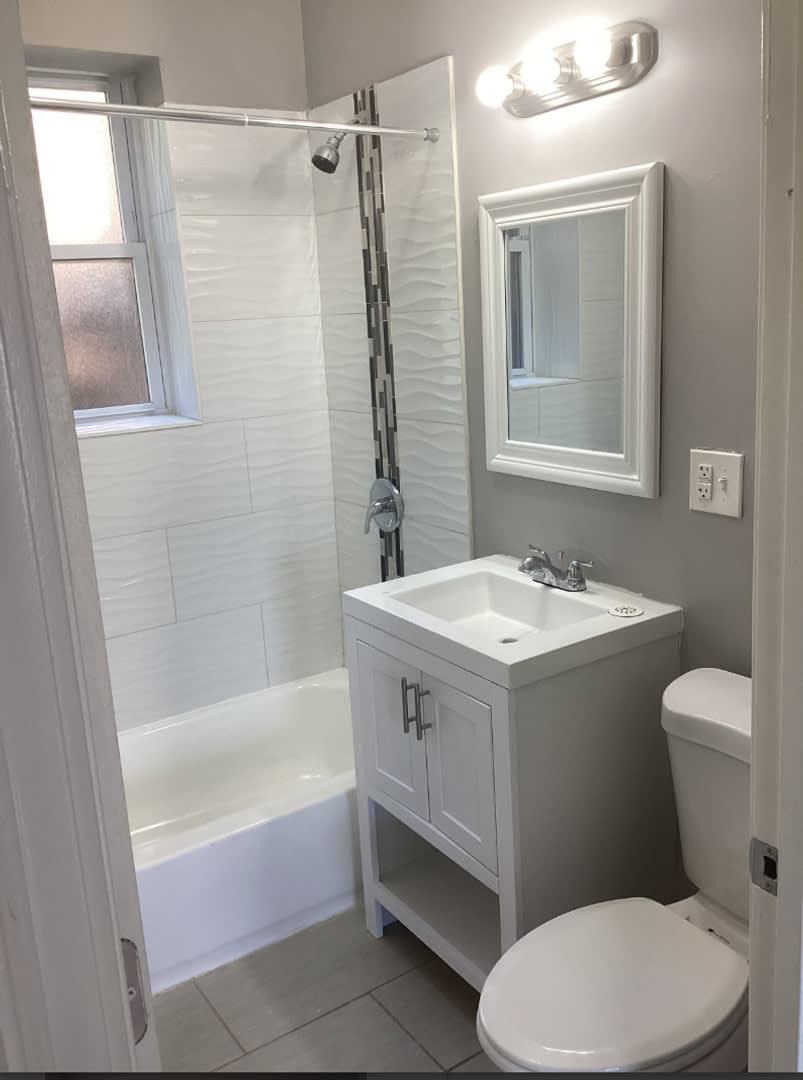 6750 South May St. – photo 1