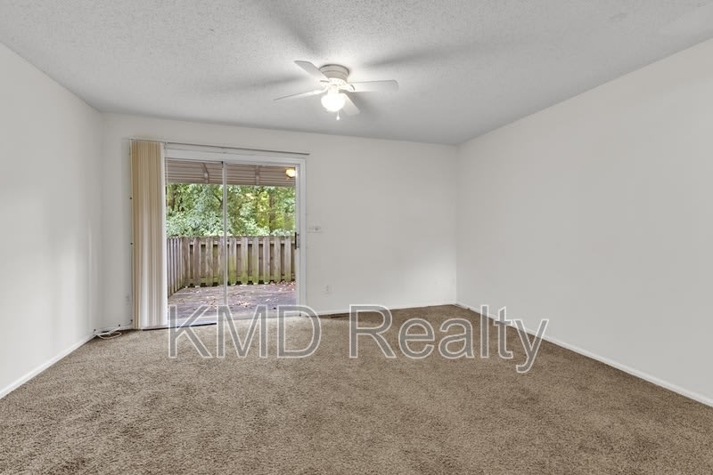 630 Lex Drive – photo 5