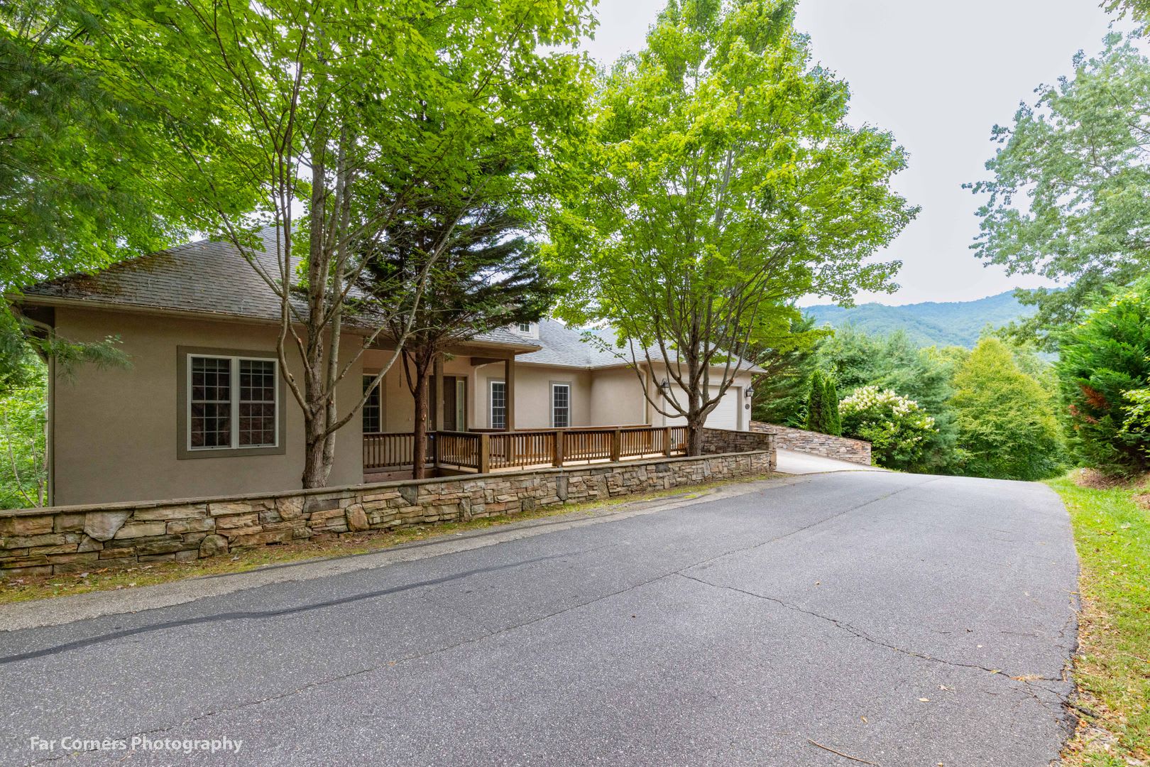 2 500 4 Bed 3 Bath Unfurnished Custom Luxury Home In Smoky Mountain Country Club – photo 3