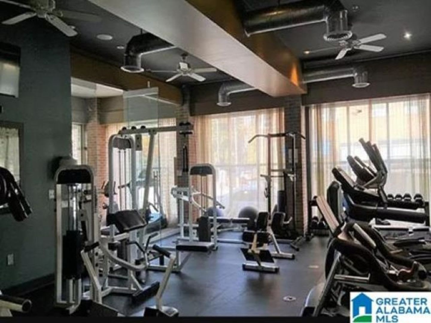 Wonderful 1 Bedroom 1 Bathroom Studio Unit In The Heart Of The Uab Medical District – photo 3