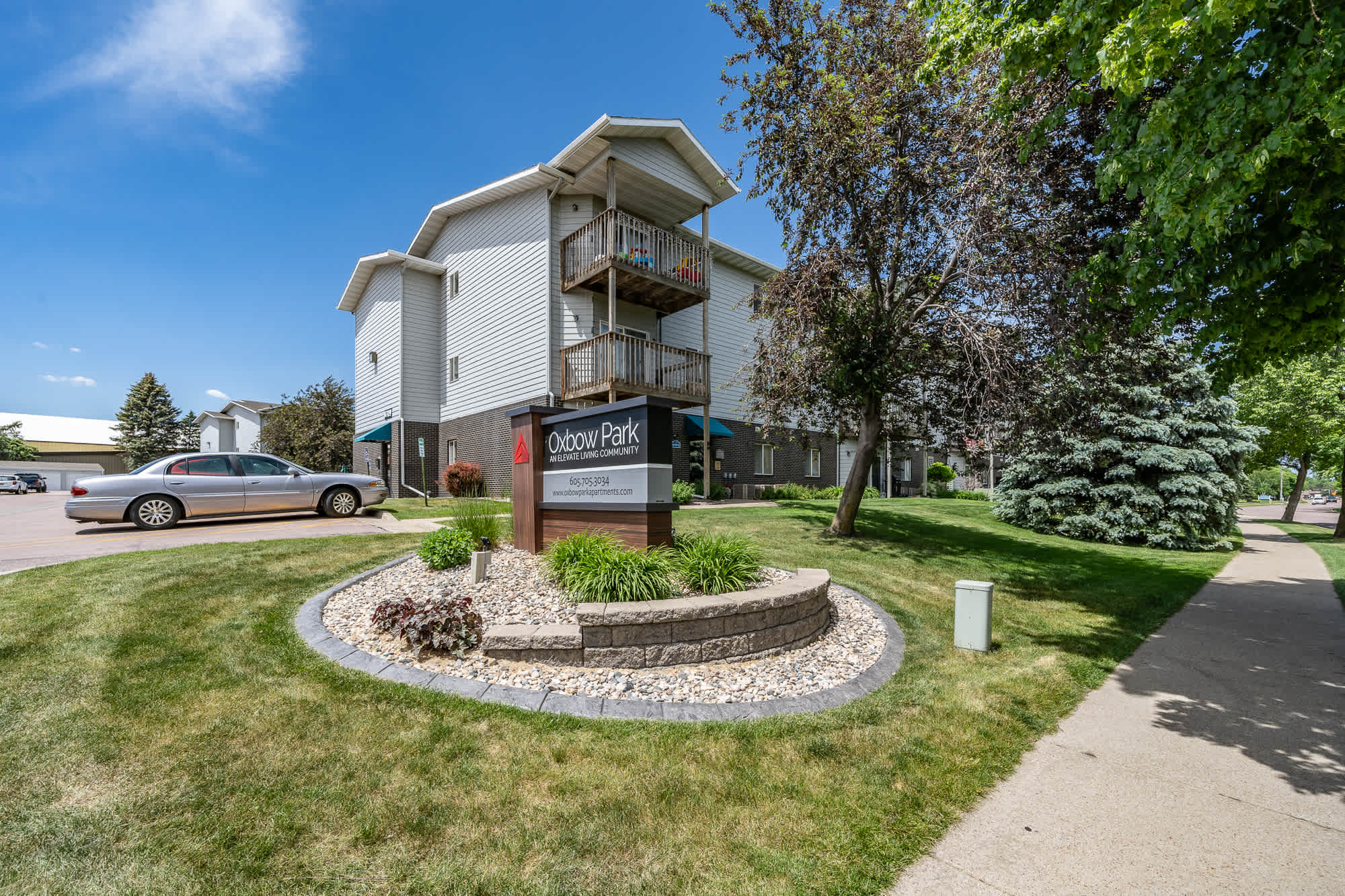 Oxbow Park Apartments – photo 2