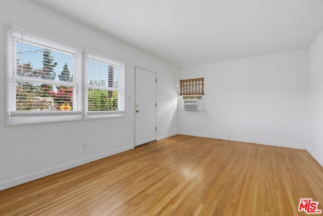 3210 Edward Ave – photo 5