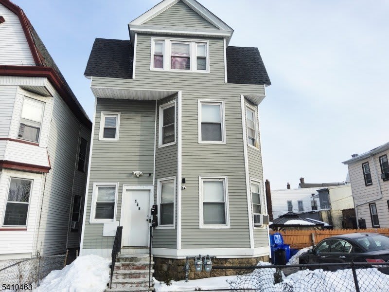 146 Hollywood Ave – photo 1