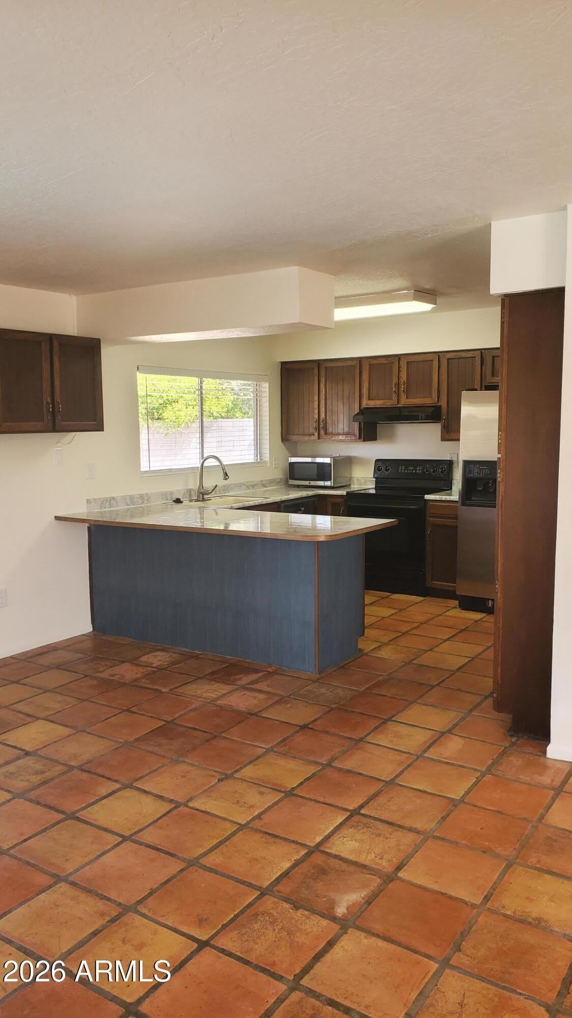 1134 W HERMOSA Drive – photo 3