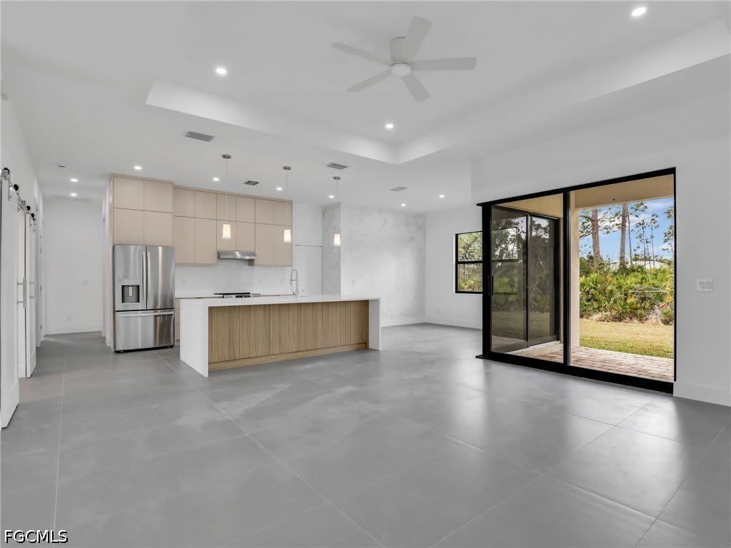 11042 Carnegie Avenue – photo 4