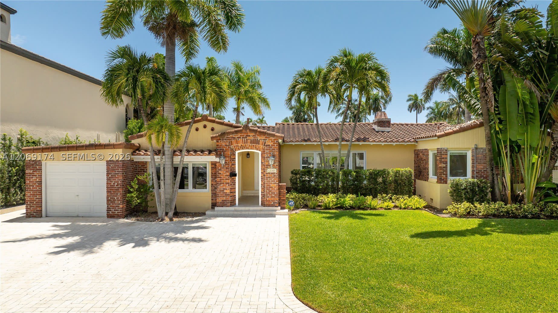 330 Coconut Isle Dr – photo 2