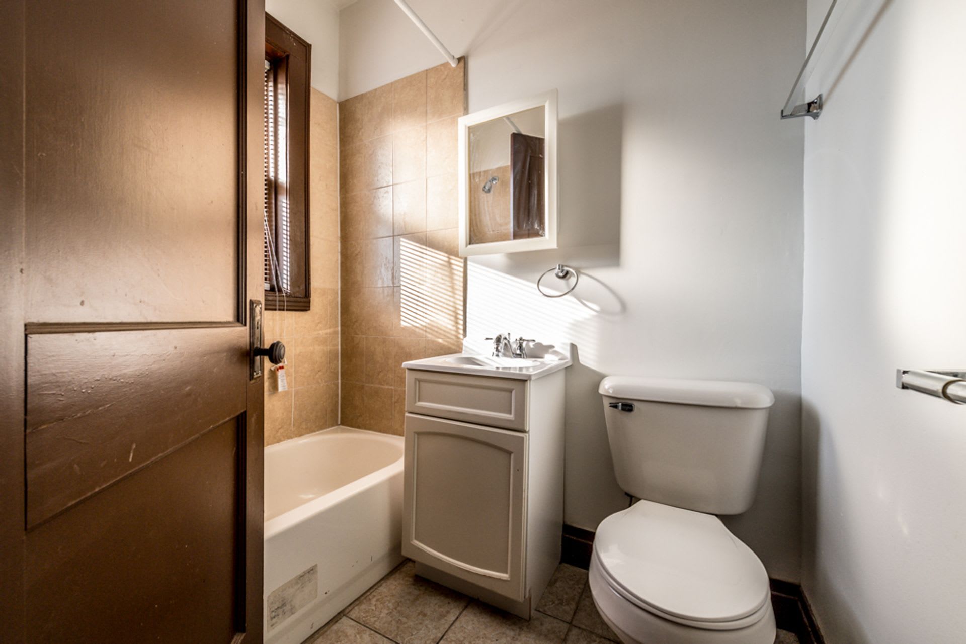 6306 S Fairfield – photo 2