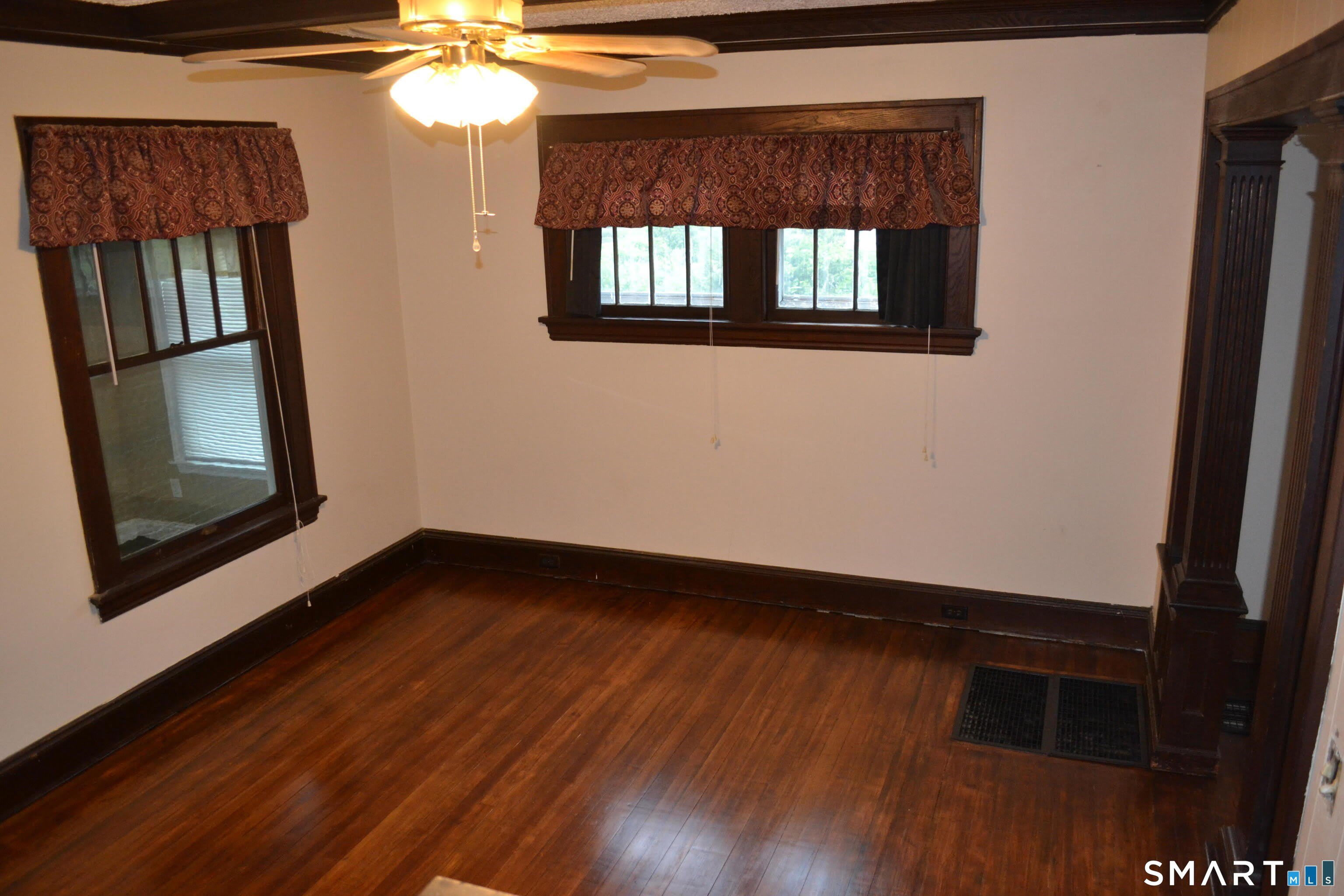 64 Moody Avenue – photo 5
