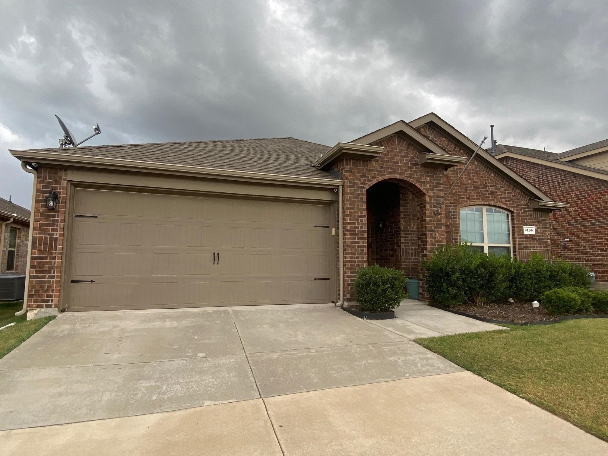 2105 Meadow Park Drive – photo 3