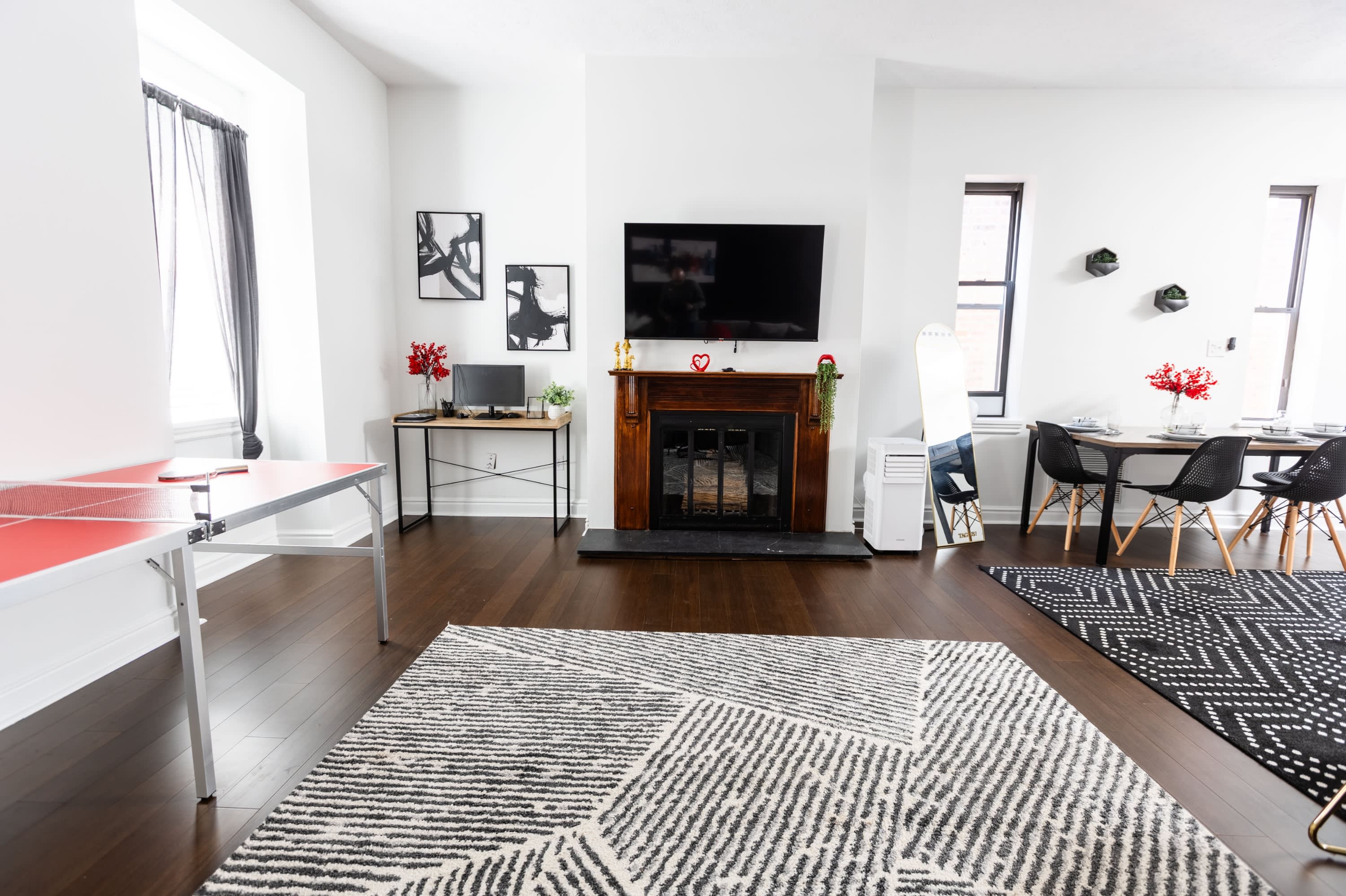 1306 Liverpool Street 3 – photo 2