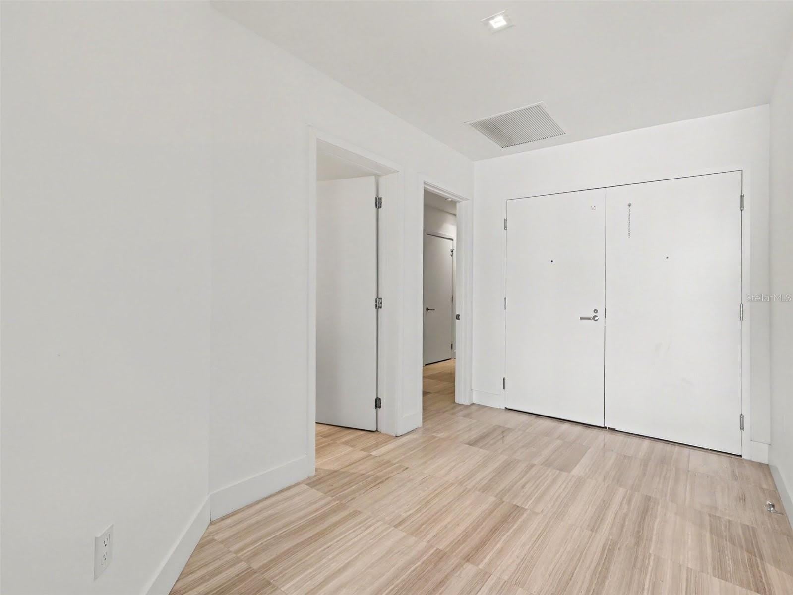 3101 W Bayshore Street – photo 5