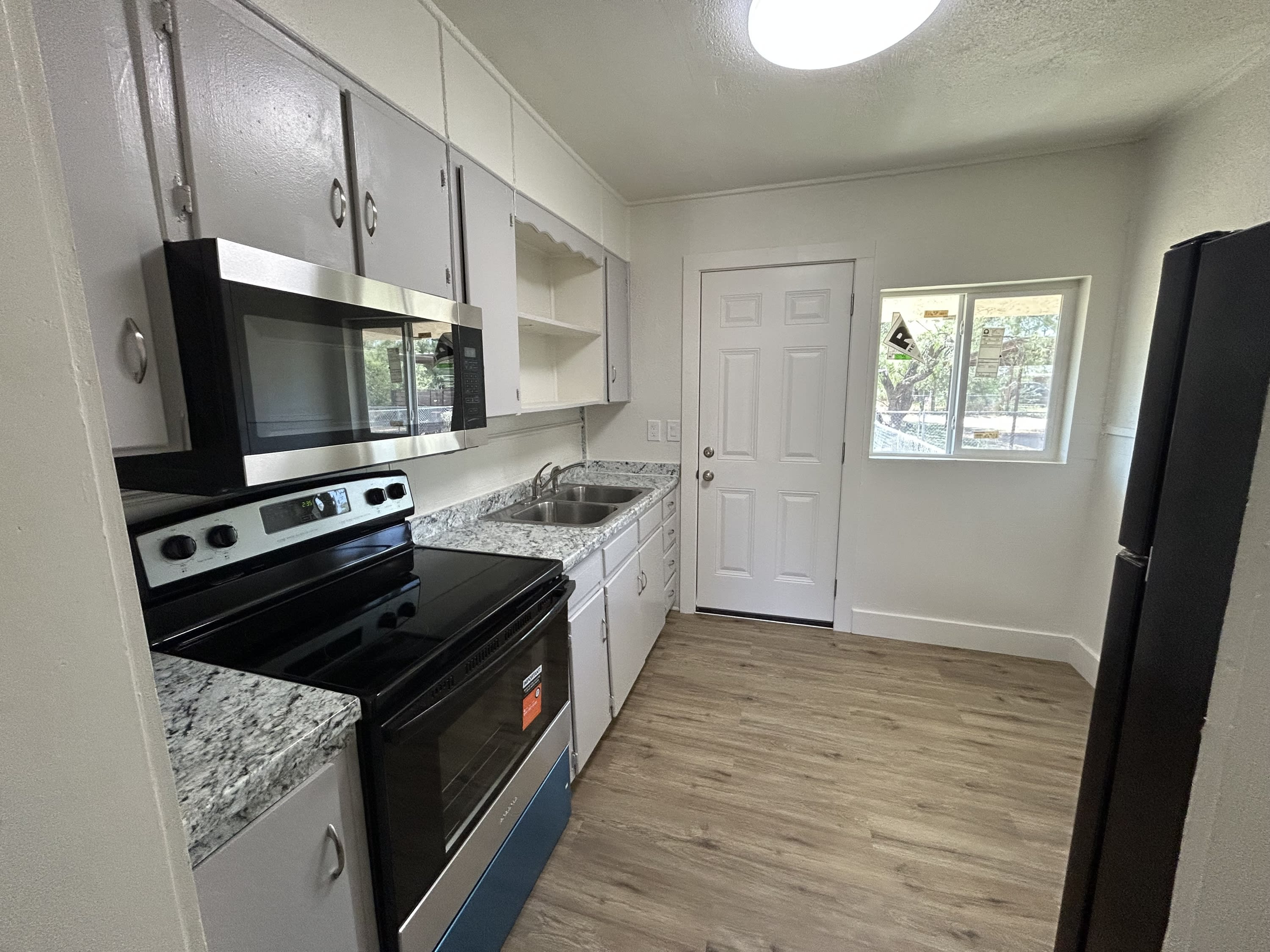 605 Macann Street – photo 2