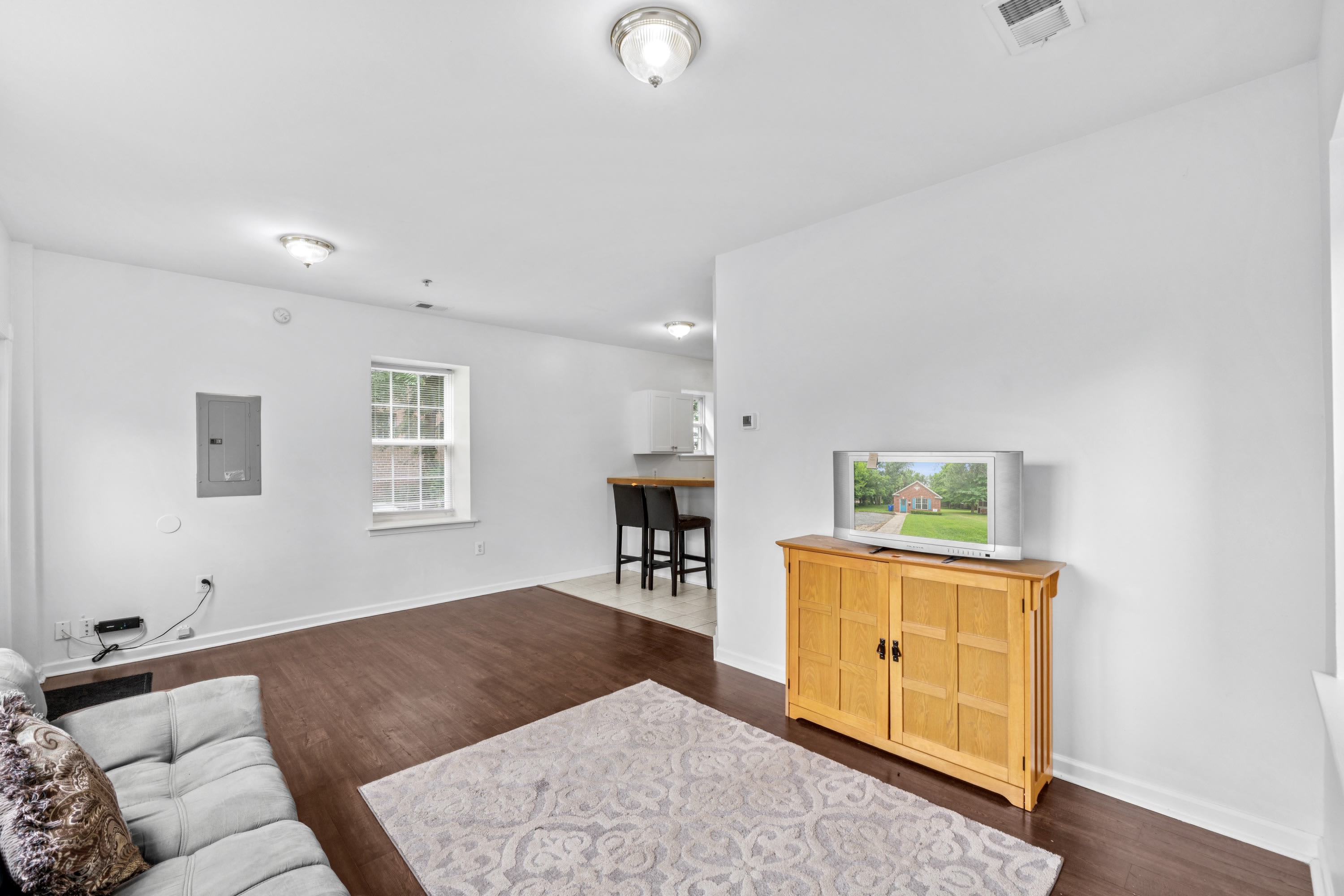 4813 Calvert Road – photo 4