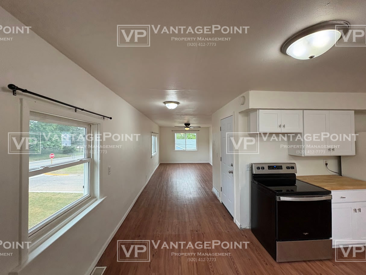 707 Graves Street Upper – photo 5