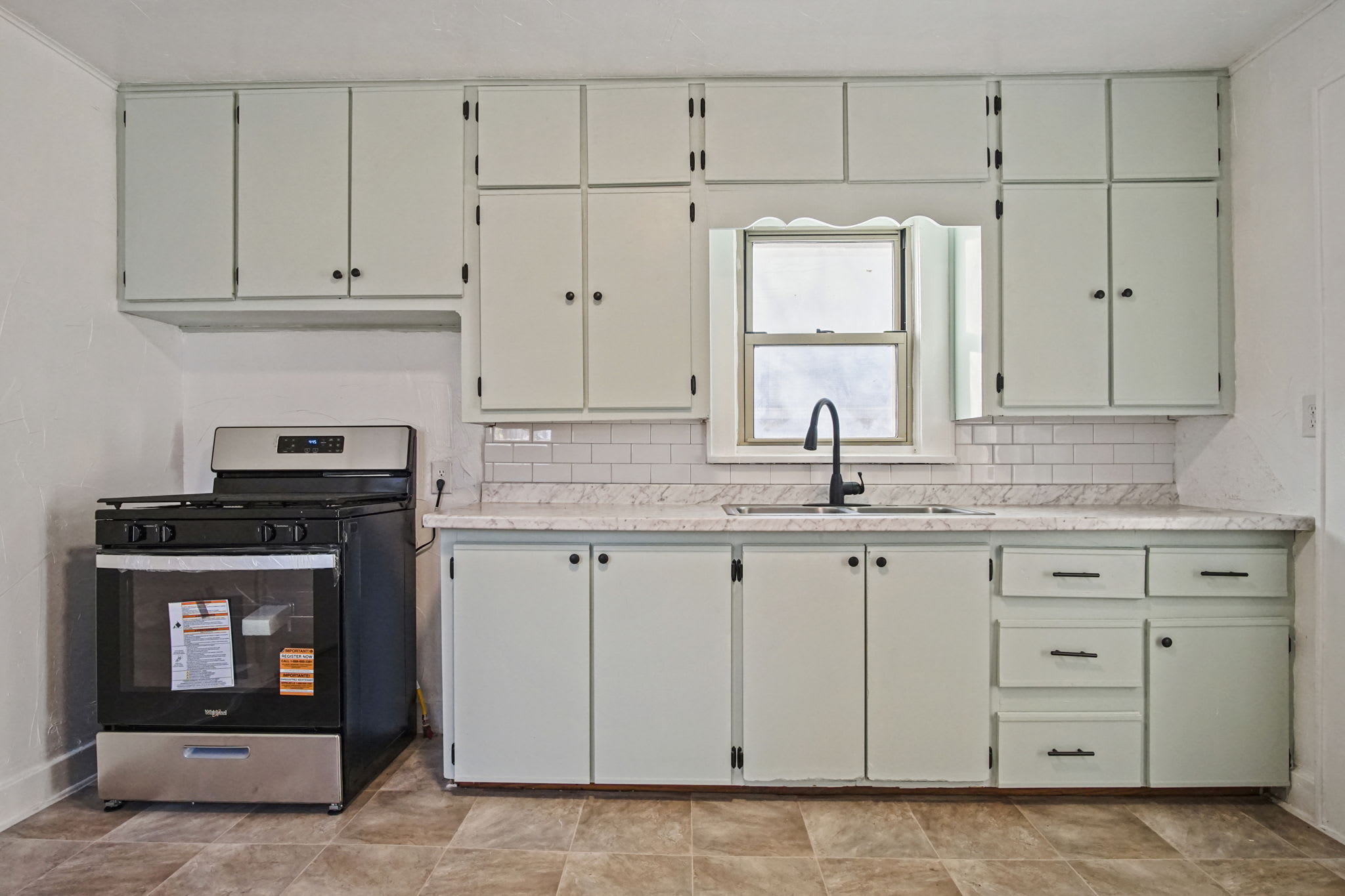 1524 Northeast 8th Street – photo 5