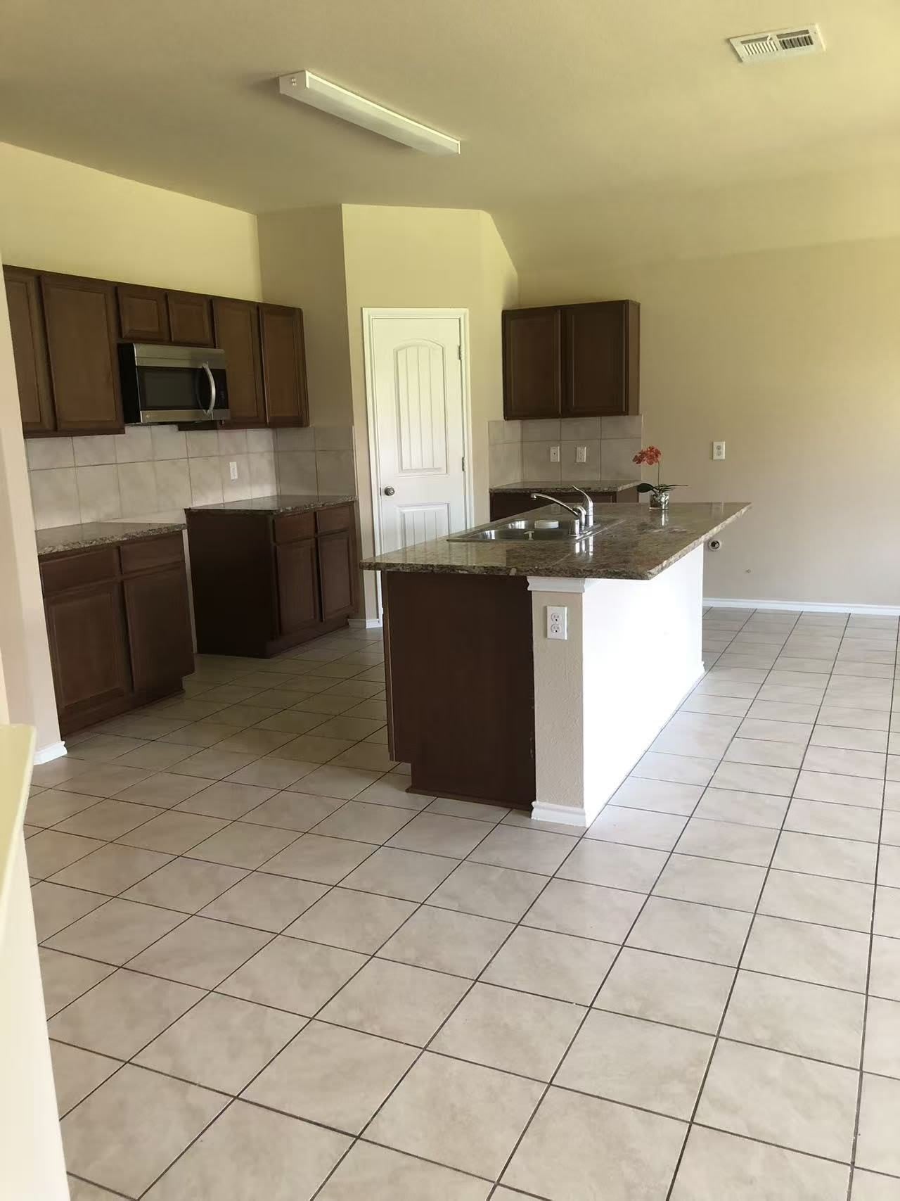 2760 Tanner Street – photo 5