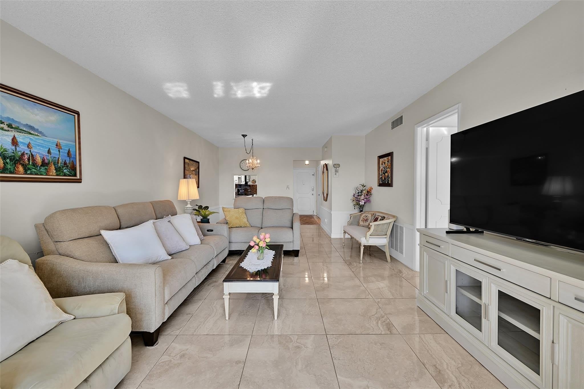 2350 Ne 14Th Street Causeway – photo 3