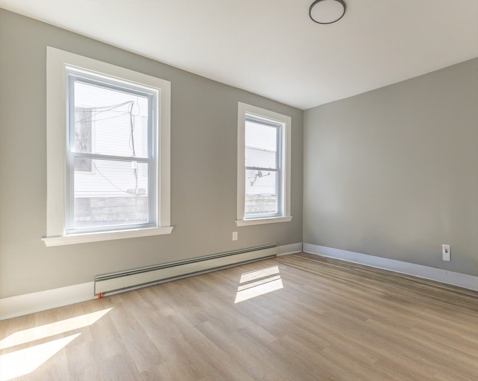 54 Laurel Street – photo 5