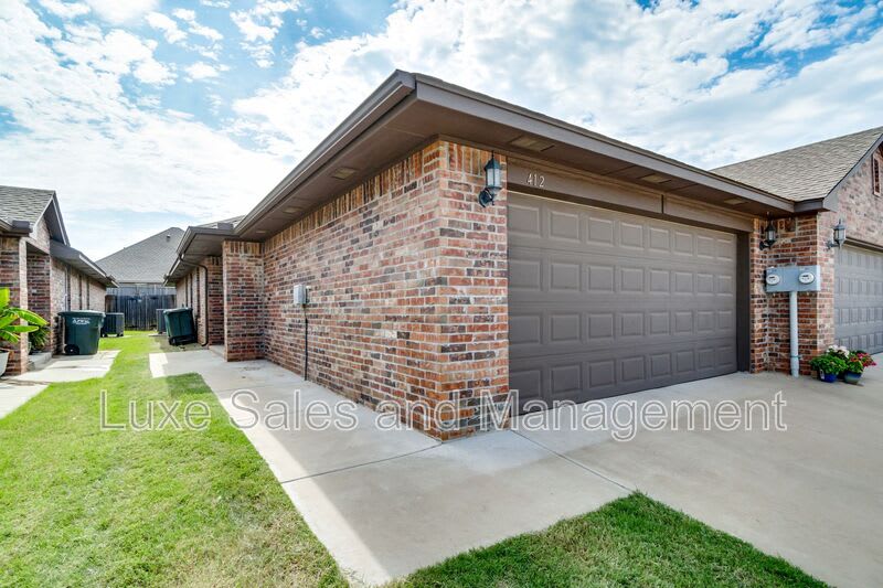 437 Chalk Hill Ct – photo 1