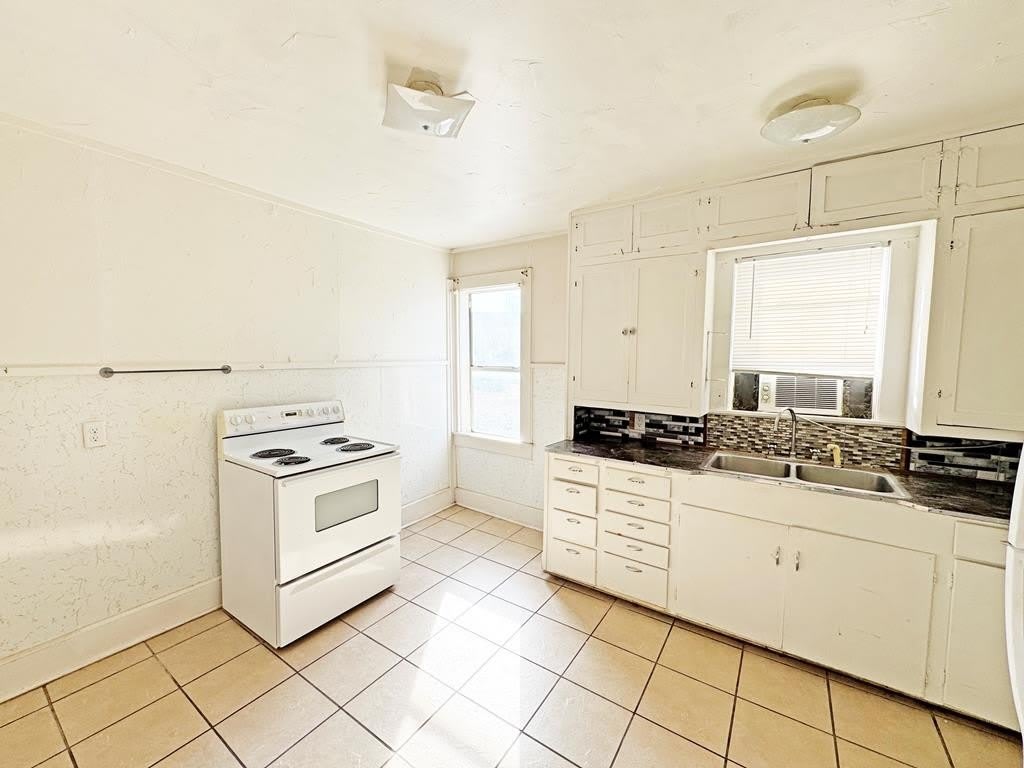 504 W Ave E – photo 2
