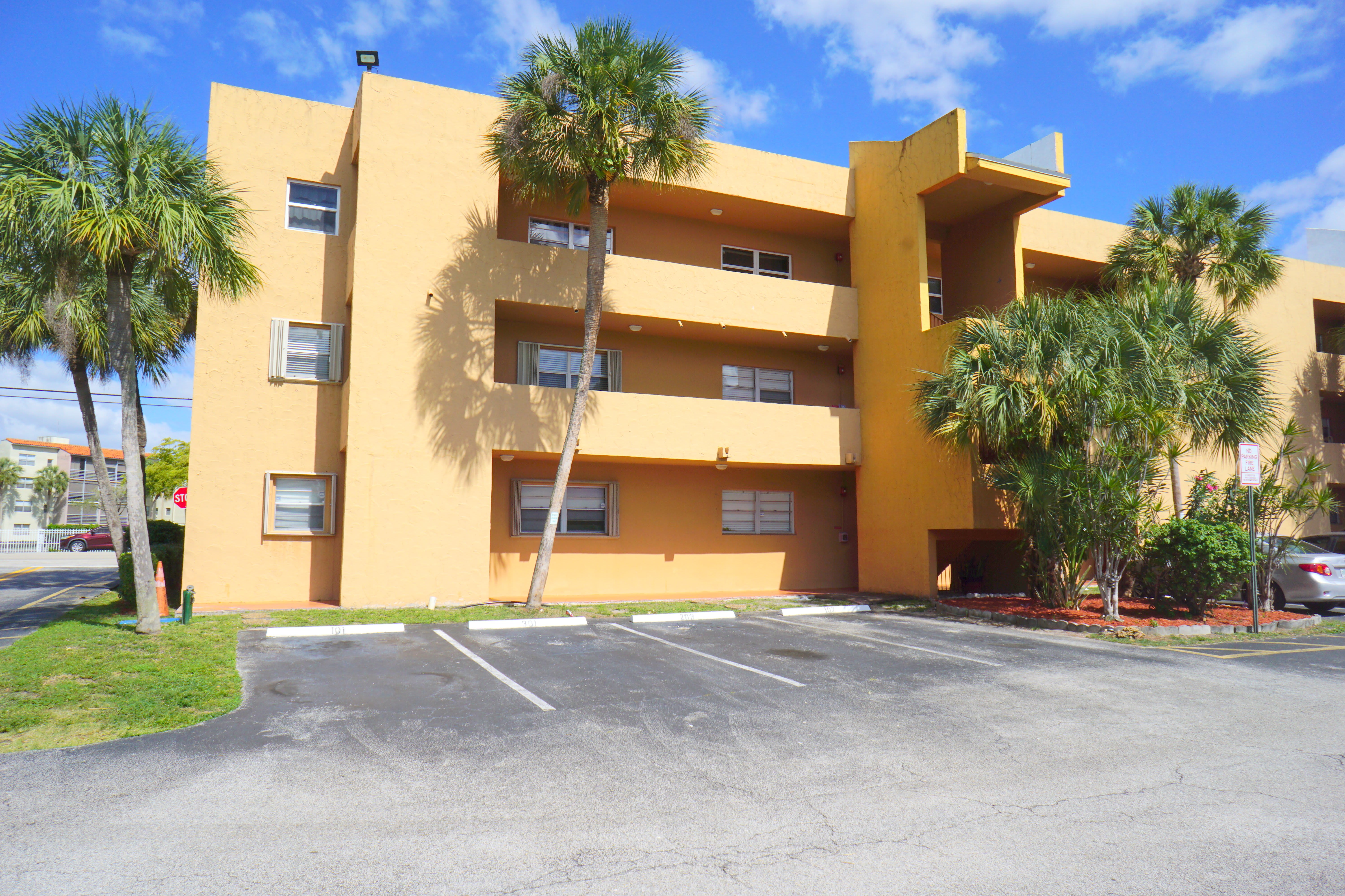1891 Sw 81st Ave – photo 5