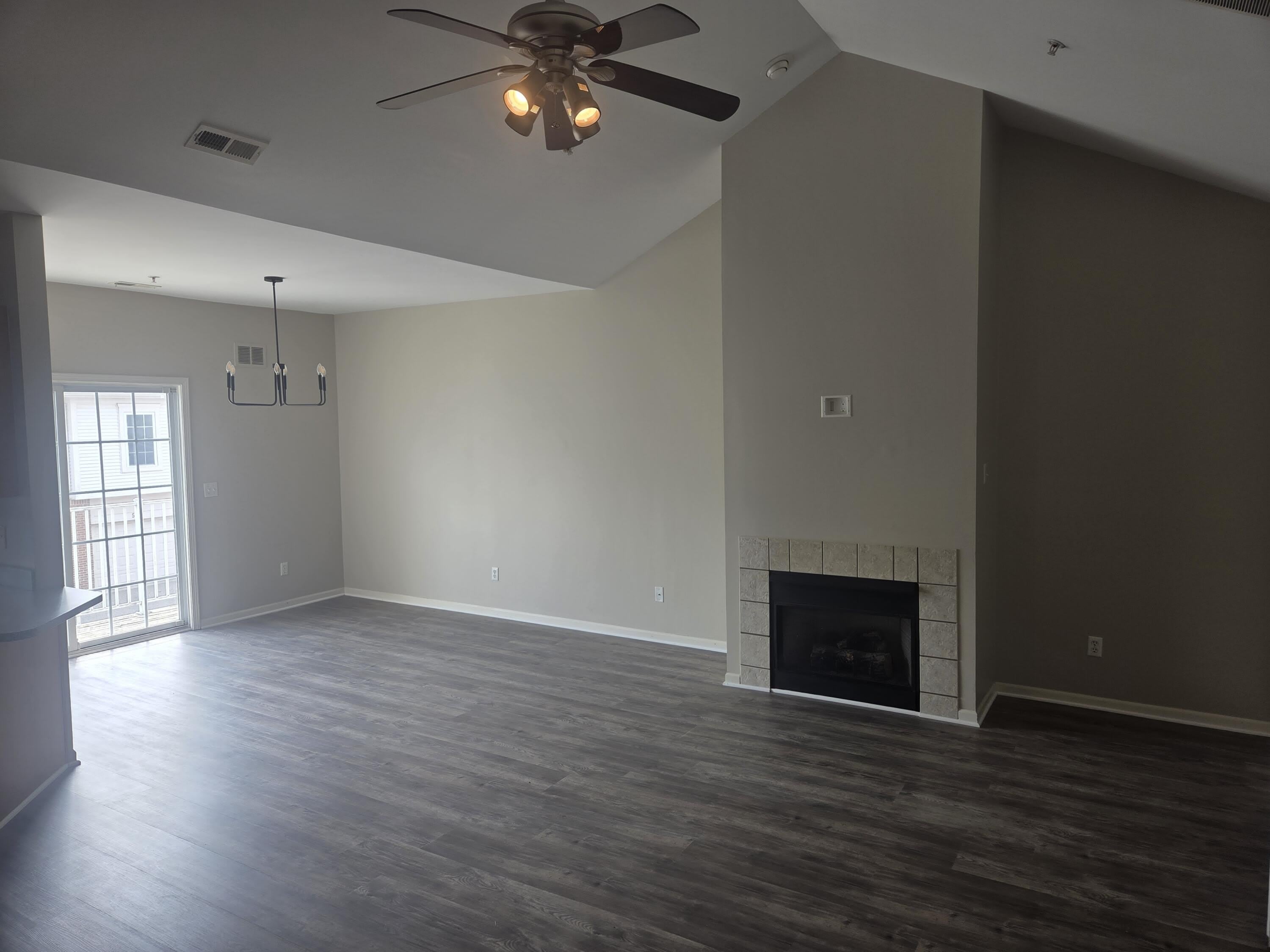 3211 Addington Drive – photo 2