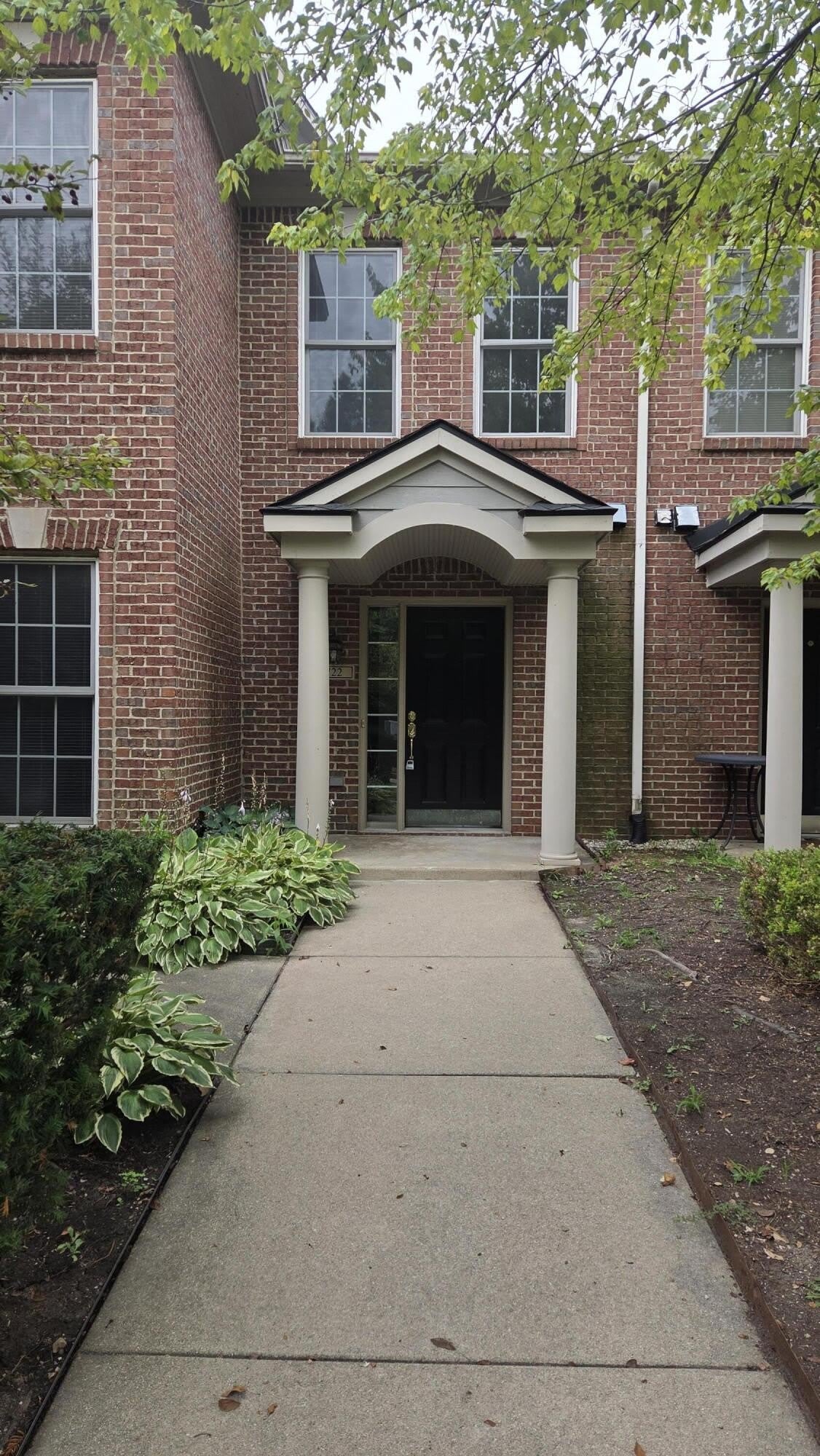 5722 Wellesley Lane – photo 1