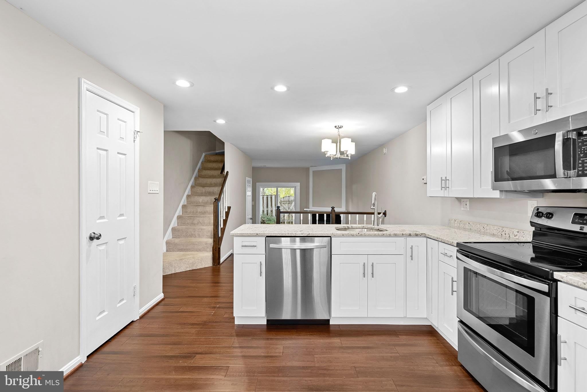 2110 WHISPERWOOD GLEN Lane – photo 4