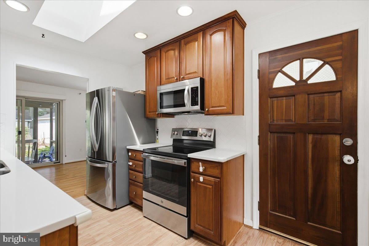 16300 DAHL Road – photo 5