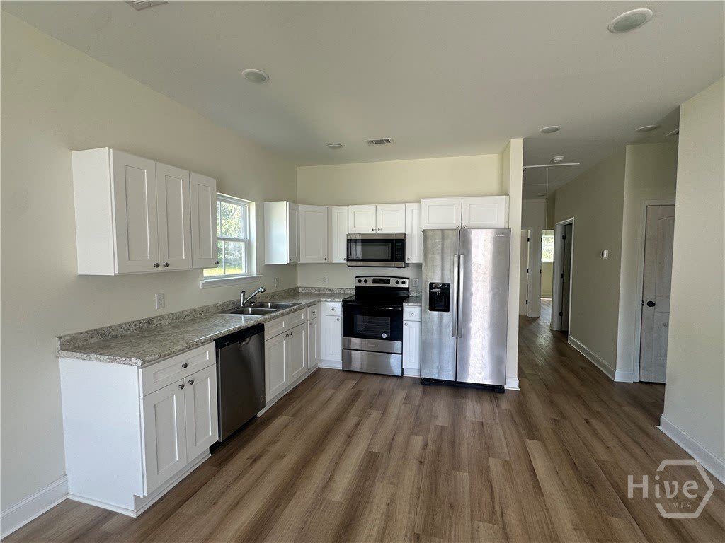 373 Carter – photo 4