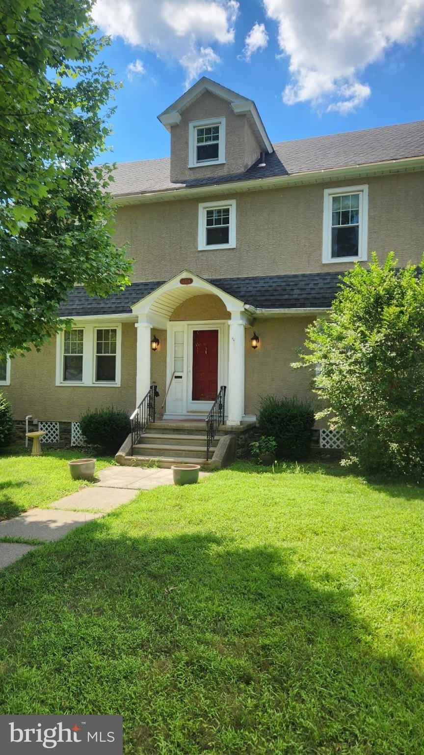 2114 KENMORE Avenue – photo 1