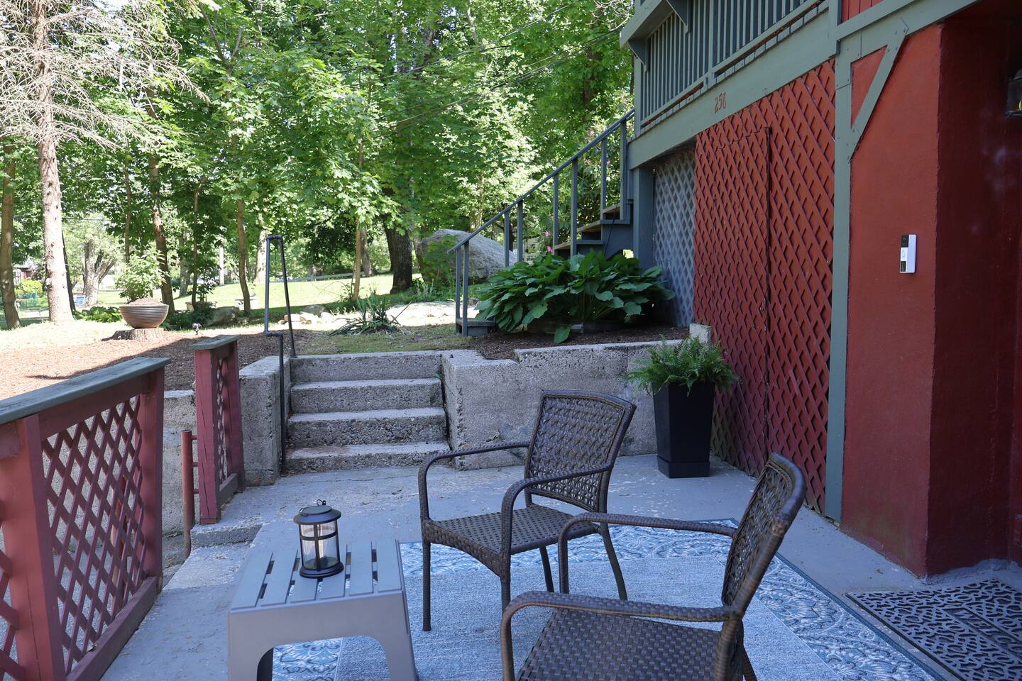 258 Douglas Pike – photo 2