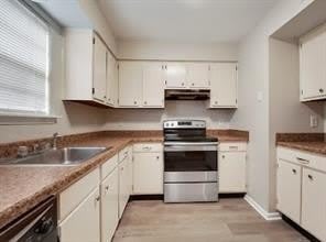 737 HEAVENS Drive – photo 3