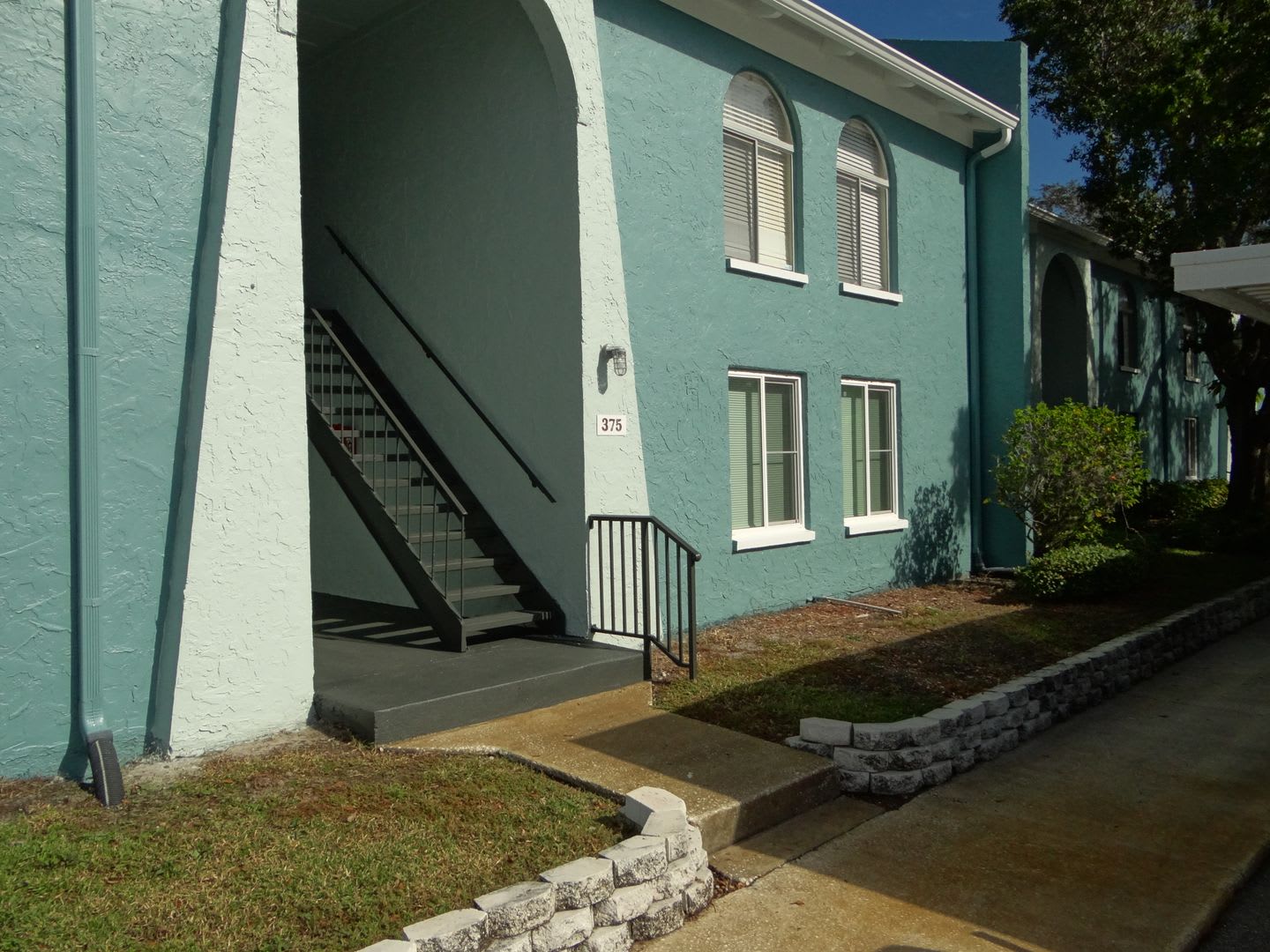 Centrally located 2/1 condo – photo 1