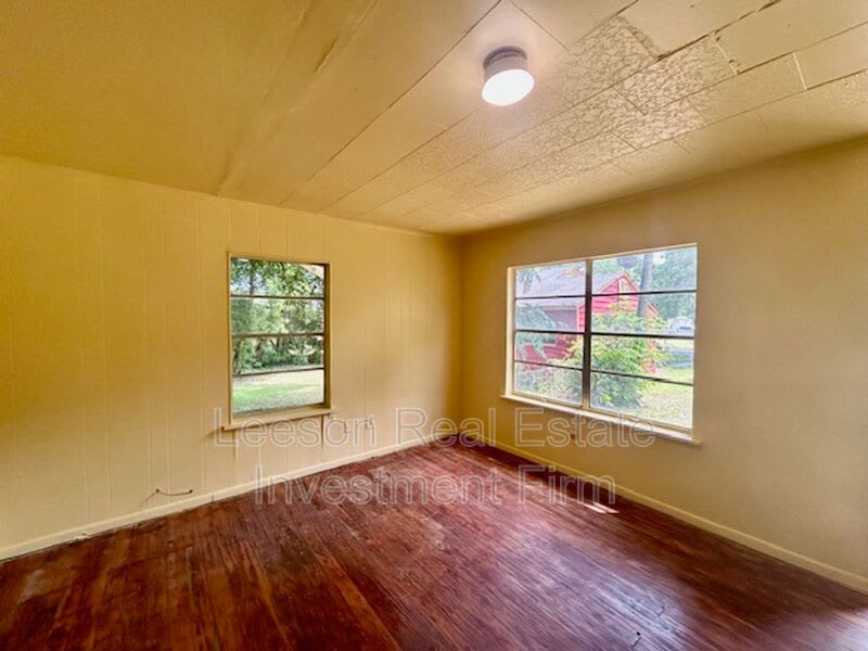2520 Merwin St. – photo 5