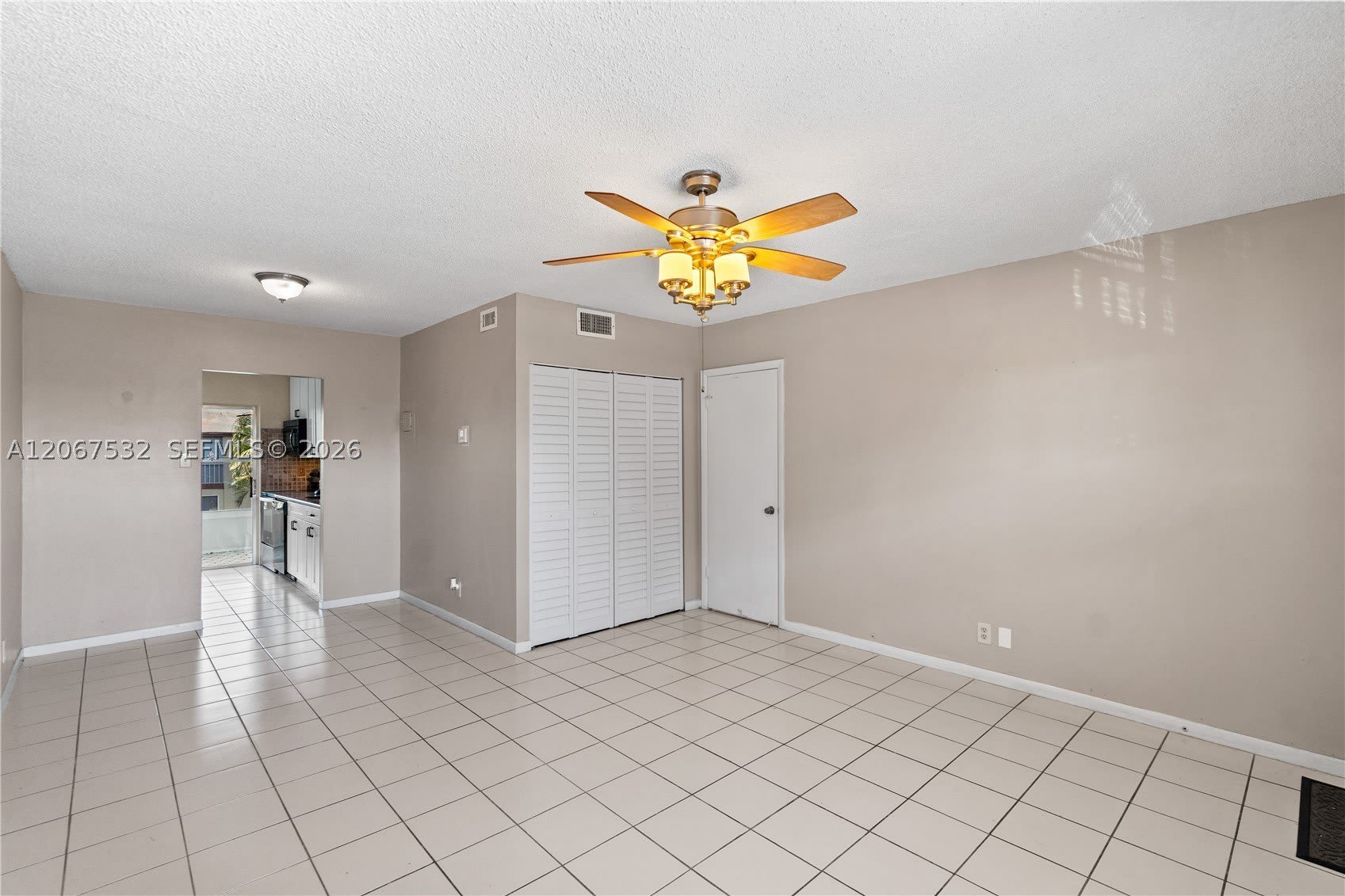 7305 Nw 5Th Ct – photo 4