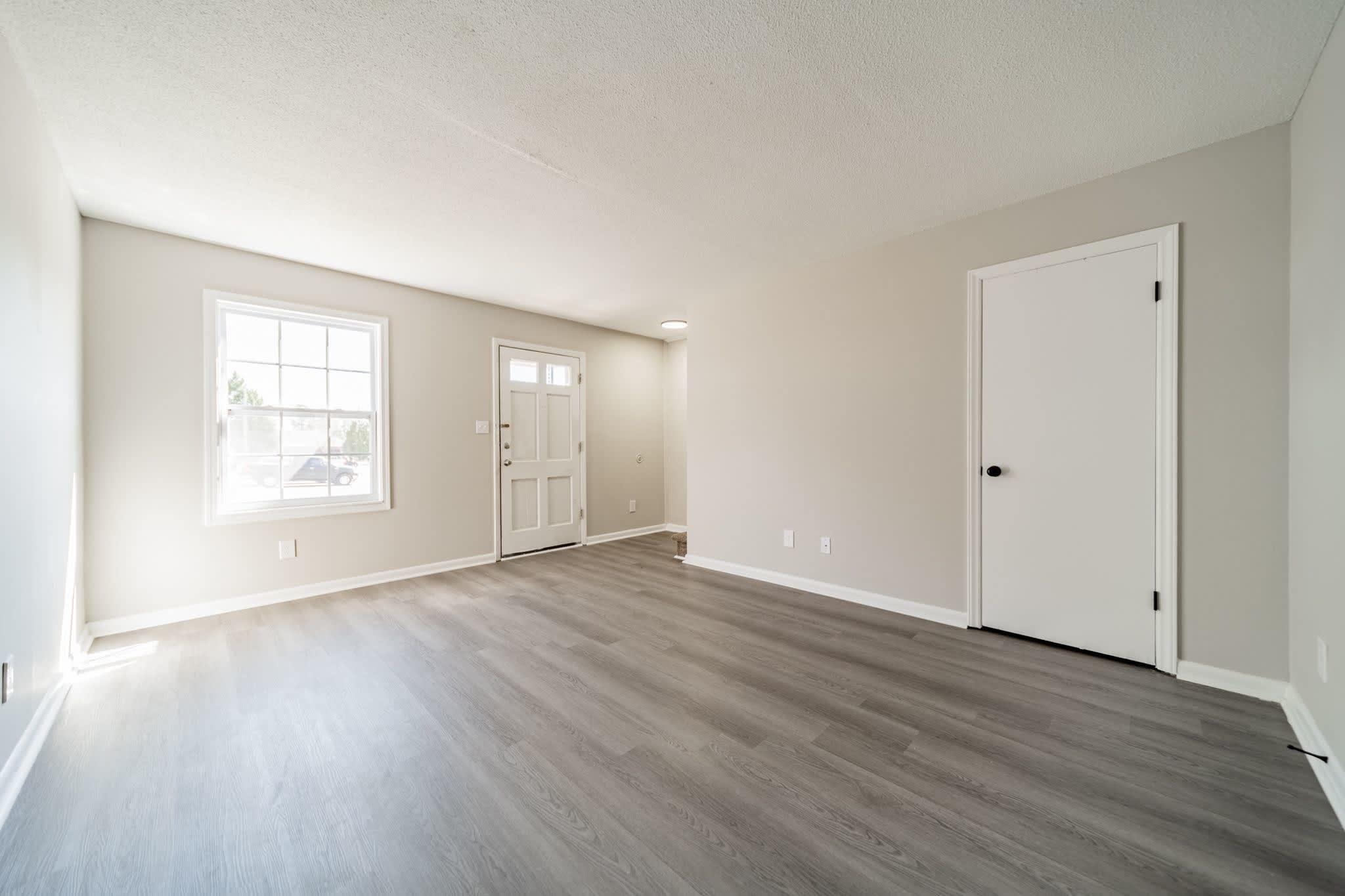 2200 Williamsburg Drive – photo 2