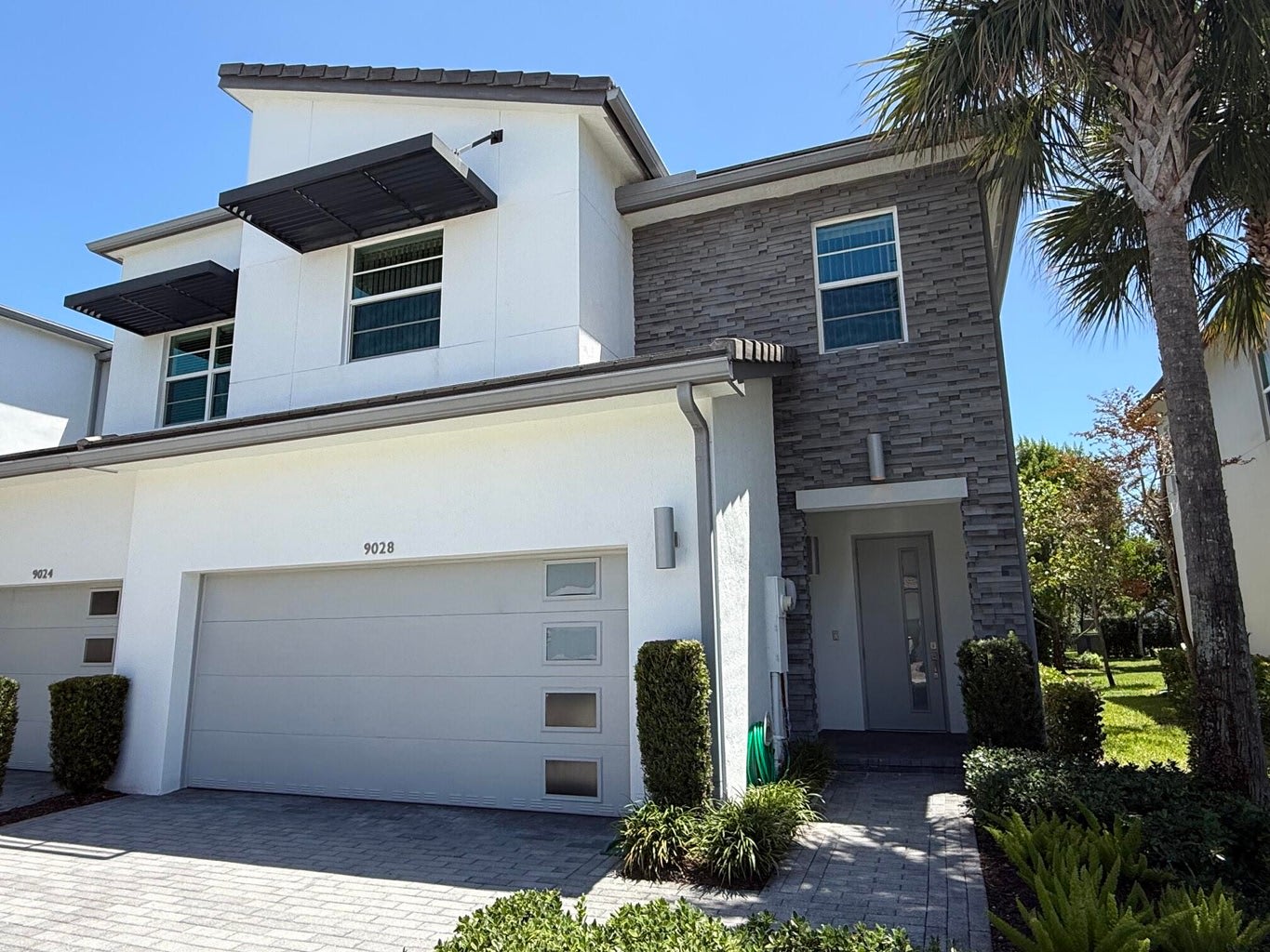 9028 Kingsmoor Way – photo 1