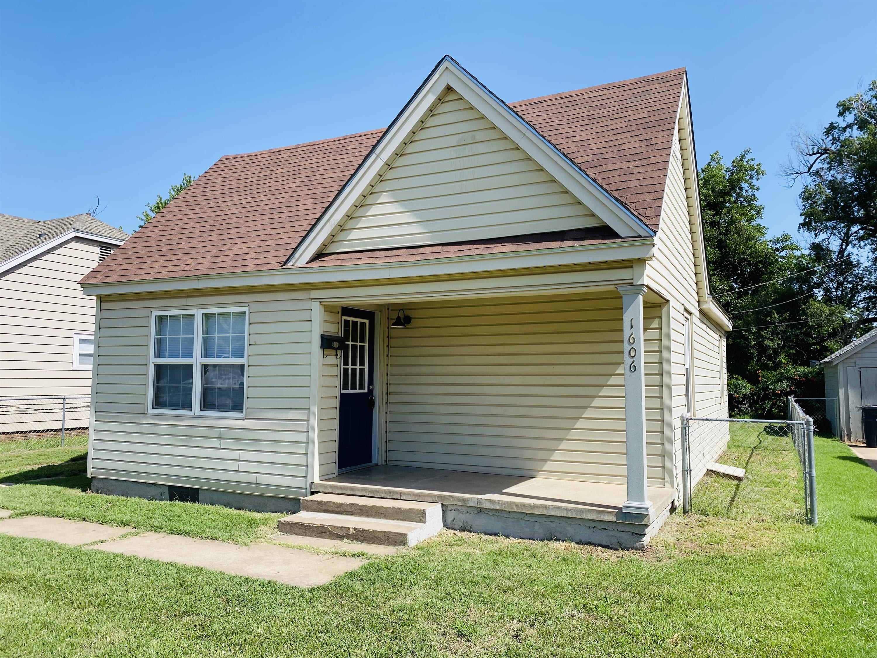 1606 East Cherokee Avenue – photo 1