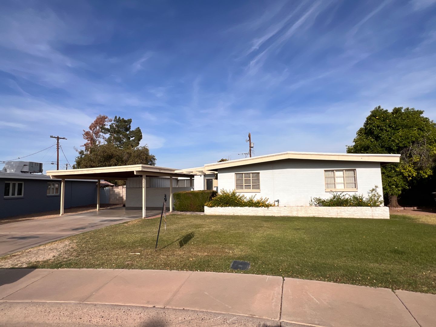 Scottsdale 4 Bed. 1.75 Bath located In Town & Country Division a Ralph Haver Home – photo 1