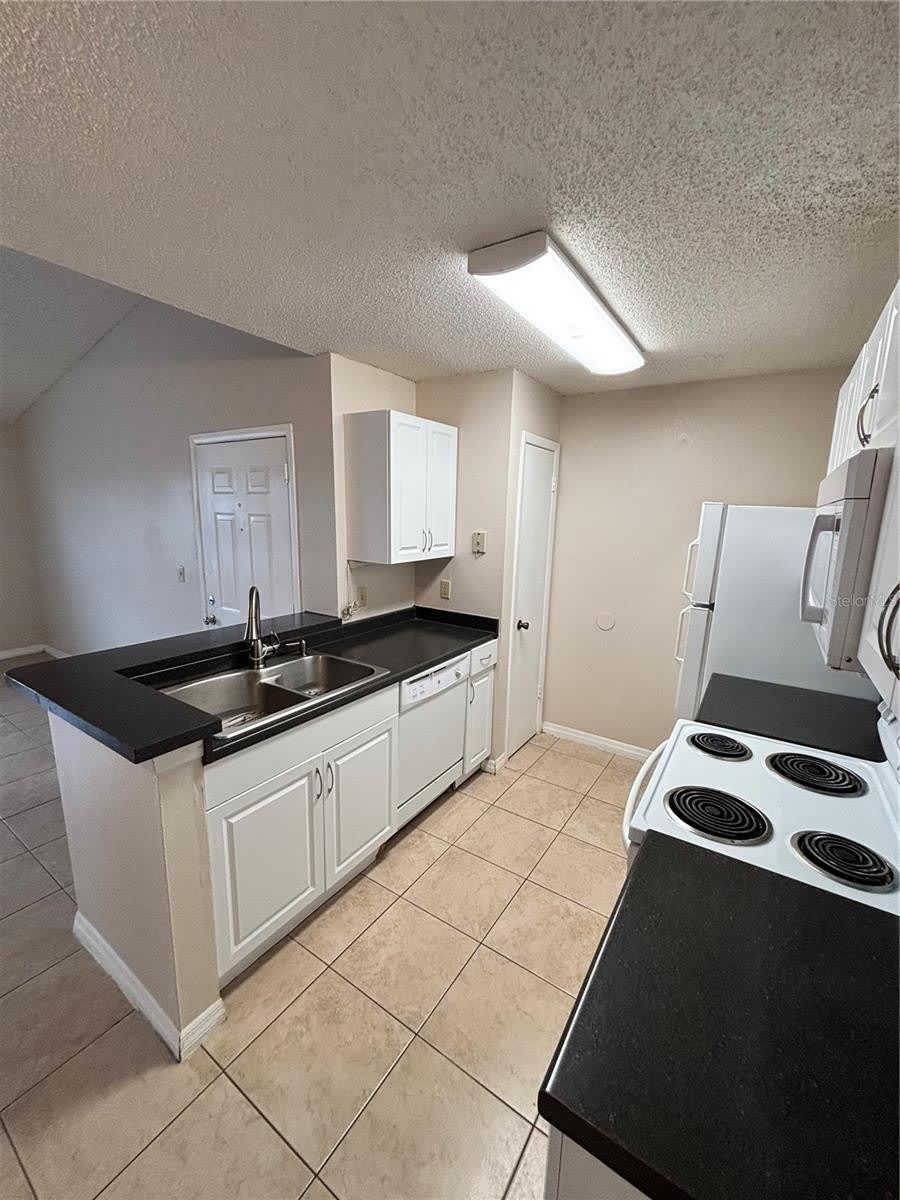 2030 CASCADES Boulevard – photo 4