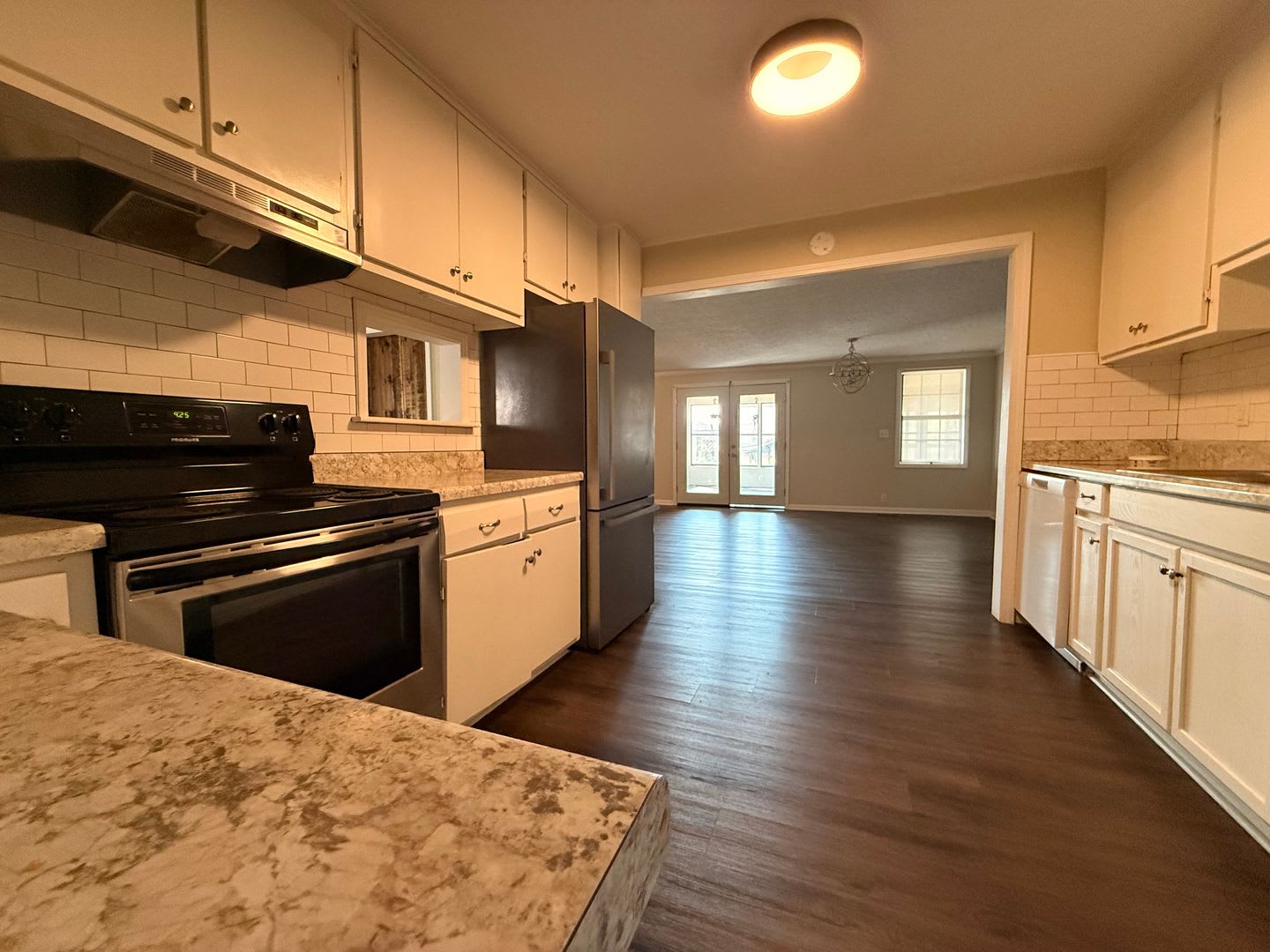 Beautiful 3 bedroom 2 bath home – photo 5