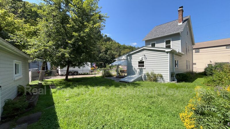 1271 Lewis Street – photo 1