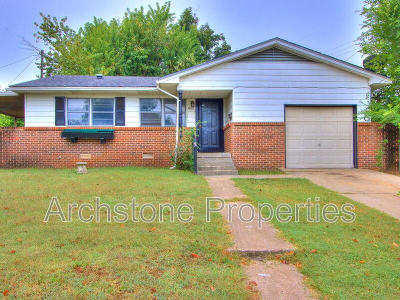 608 Holoway Dr – photo 2