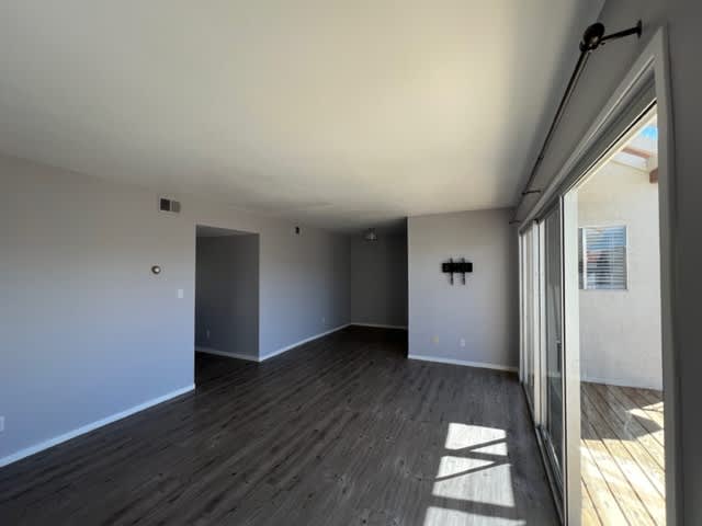 870 Avenue B Apt 905 – photo 4