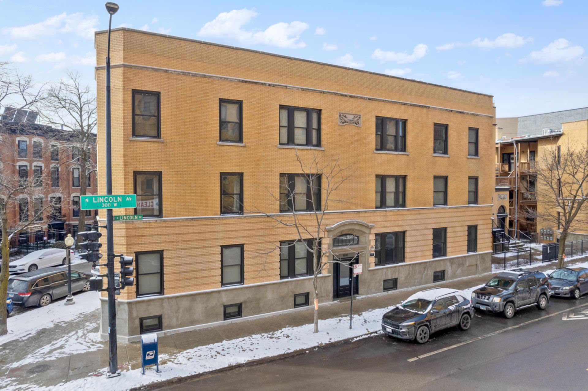 1900 N Lincoln Ave – photo 1