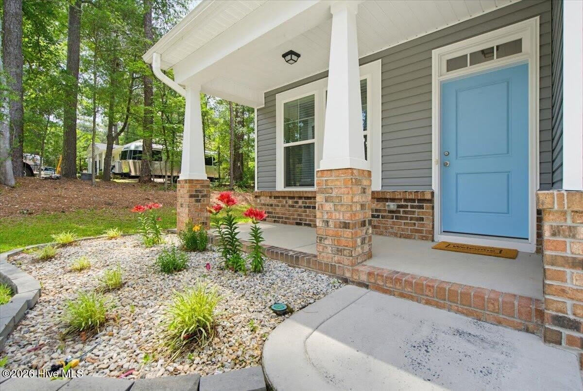 598 E L Ives Drive – photo 2